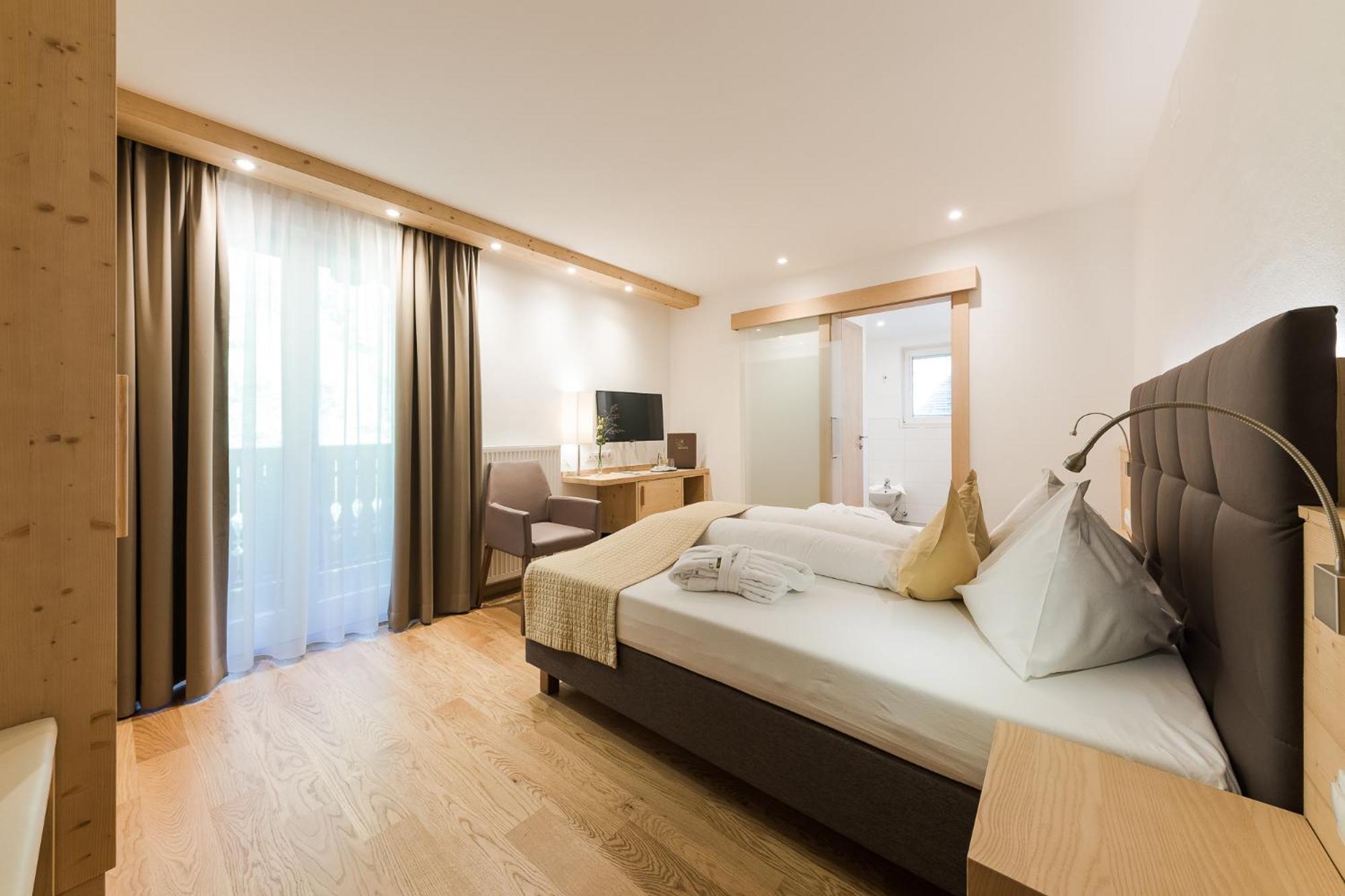 Hotel Kiendl Schenna Phòng bức ảnh