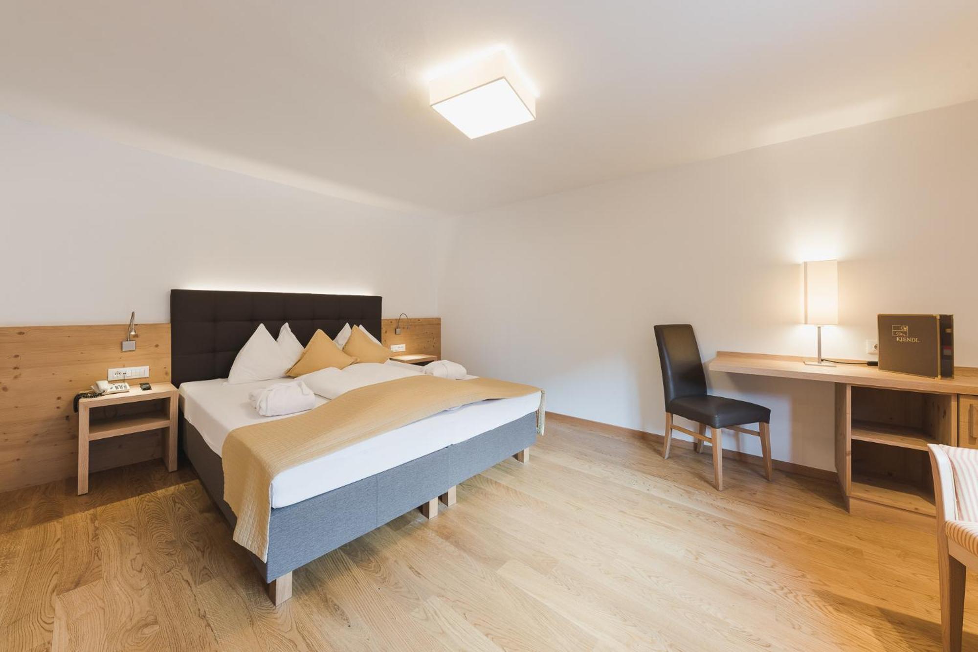 Hotel Kiendl Schenna Phòng bức ảnh