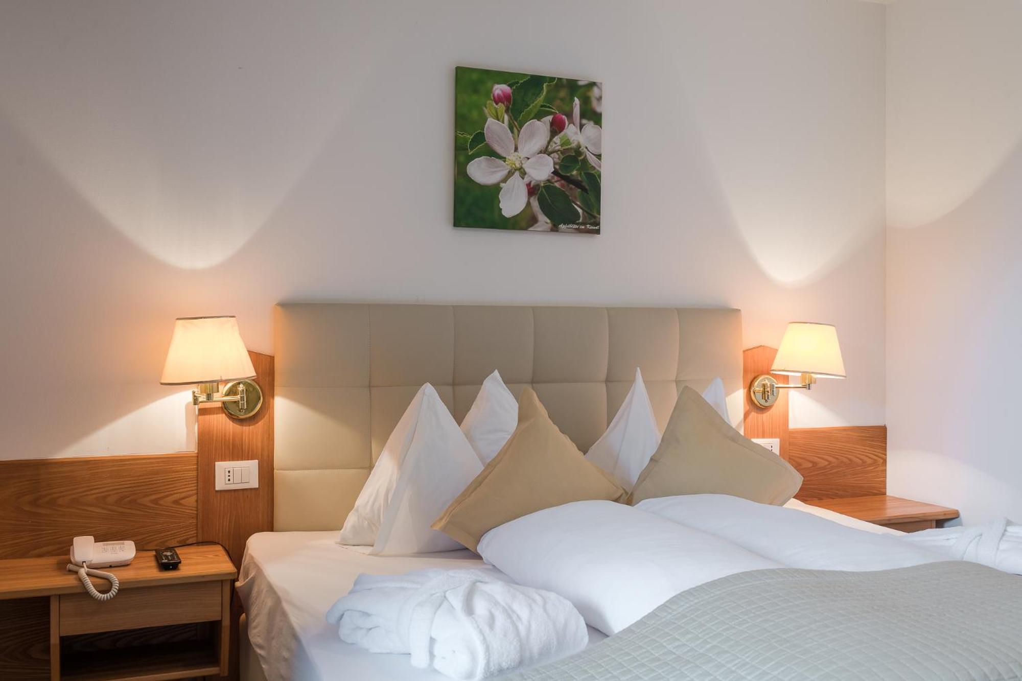 Hotel Kiendl Schenna Phòng bức ảnh