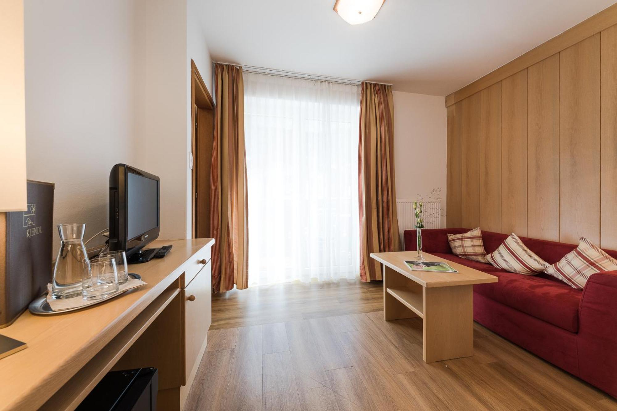 Hotel Kiendl Schenna Phòng bức ảnh