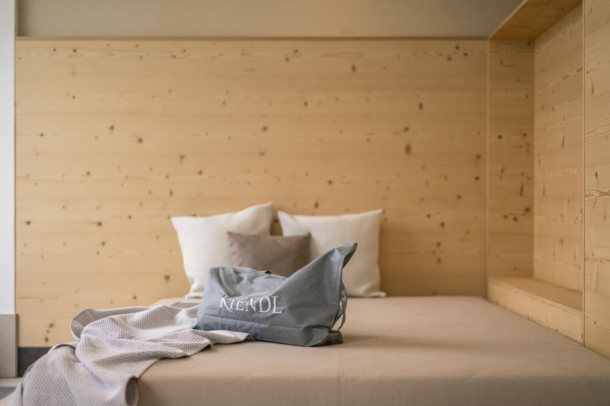 Hotel Kiendl Schenna Ngoại thất bức ảnh